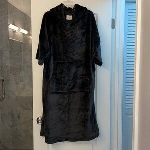 Cozy Dark Grey Hooded Blanket Sweatshirt